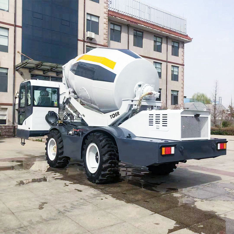 Camion malaxeur à béton de grande capacité (5,5 m³) avec option moteur Euro V