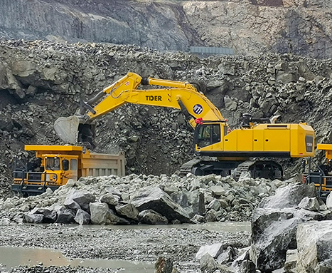 Quels sont les principaux composants d'une grande excavatrice minière ?