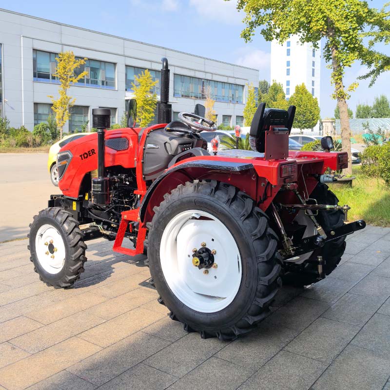 Tracteur sous-compact de 25 CV avec prise de force pour outils agricoles