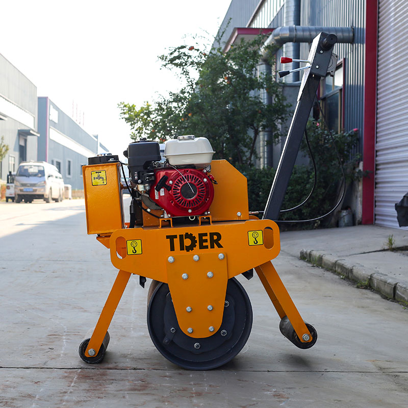 Compacteur autoporté de 350 kg avec moteur diesel