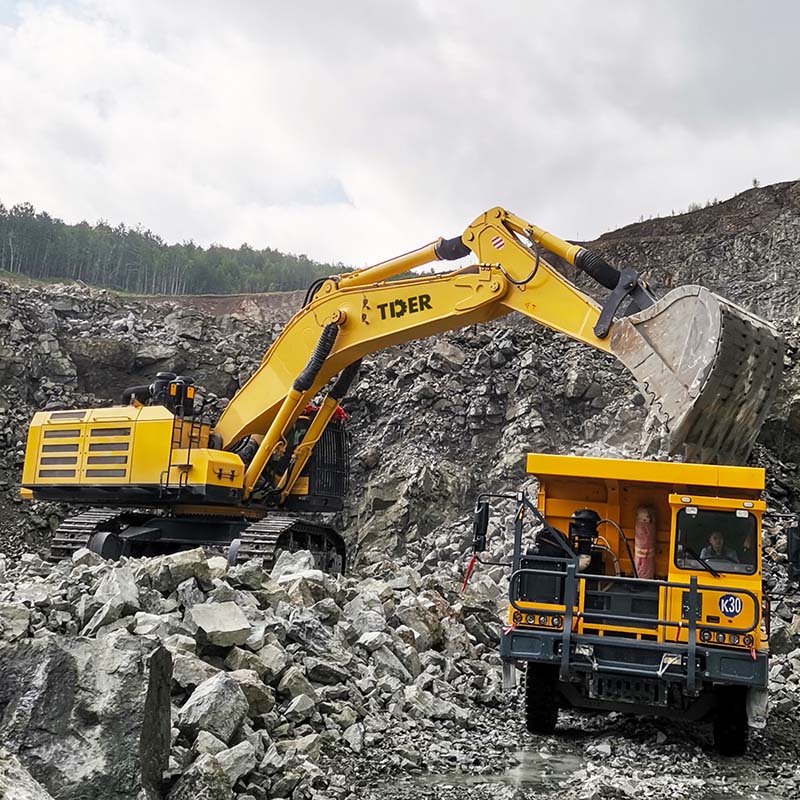 Pelle mécanique robuste de 100 tonnes avec moteur Scania